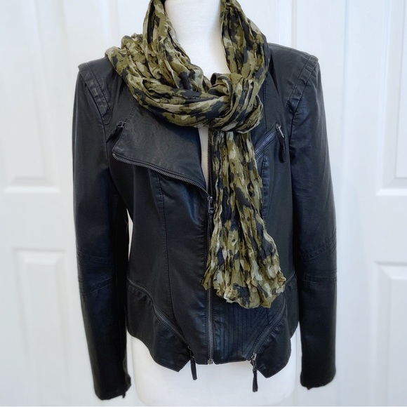 Camo Pleated Scarf in Dark Greens + Black - Picture 2 of 11
